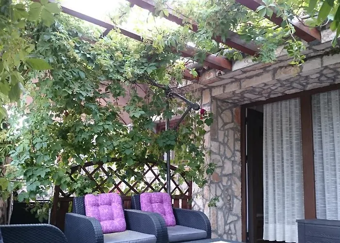 Apartamento Collins Pula